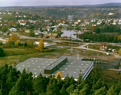 Oslo Baand & Lidsefabrikk / Cebelle Trengereid,farbikken fra 1974 ved Tista og sagbruket ved Femssjøen øverst i Tistedalen.Foto: Dextra Photo / Teigen<br>