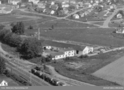 Stabburet Canning på Rygge, 1962Foto: Widerøe / Østfold Fylkesarkiv Billedsamling<br>