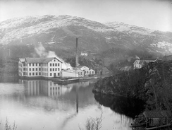 Eidsvåg Fabrikker tidlig på 1900-talletFoto: Atelier KK / Universitetsbiblioteket i Bergen<br>